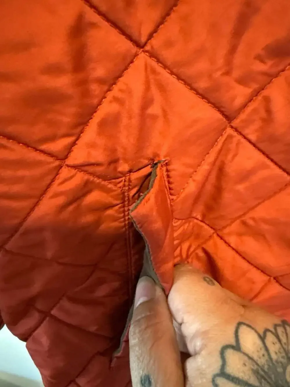 Peter Millar Red Quilted Fleece-Lined Suffolk Travel Jacket Size Large - Picture 2 of 7